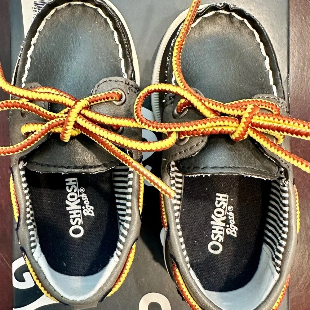 OshKosh Toddler Boat Shoes